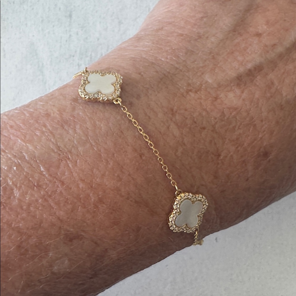 Rachel Zoe Gold Plated 925 Ster Silver Revers Bracelet Pave 3 Clover Moth OPearl - Picture 15 of 15